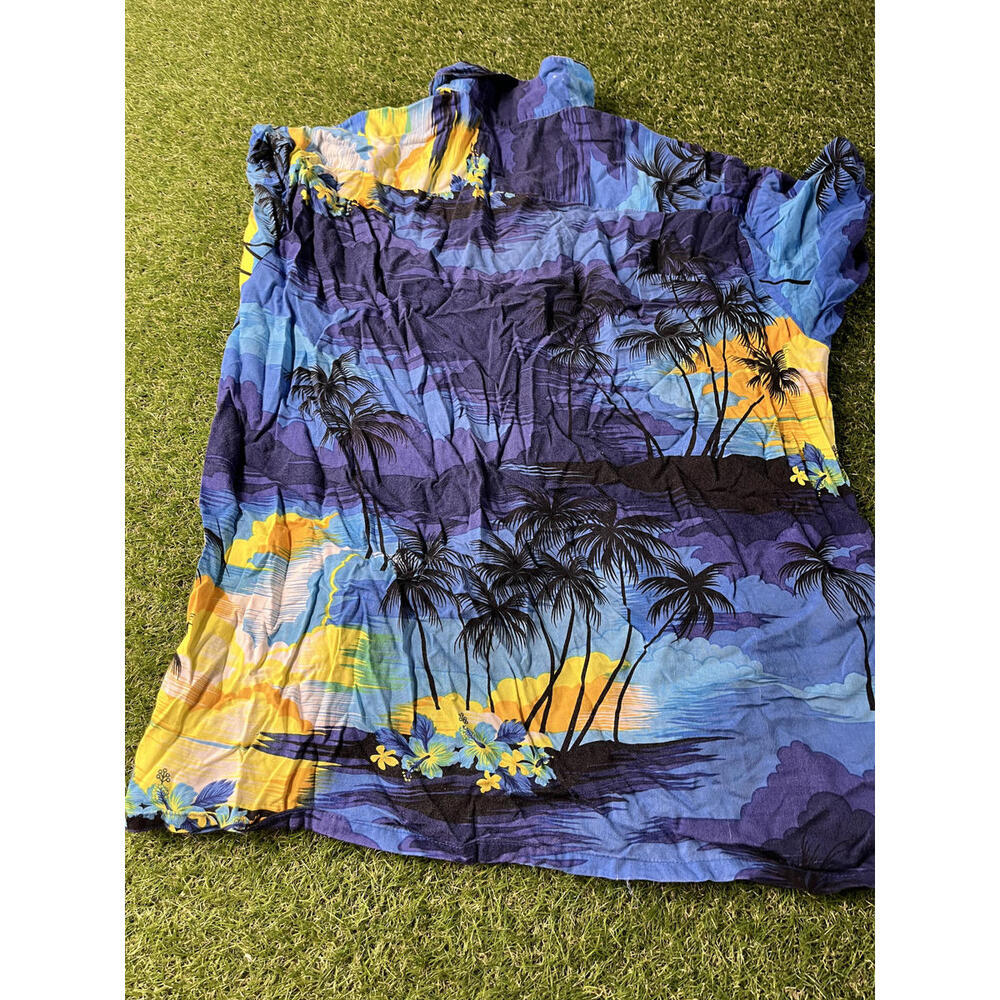 Pineapple Connection Mens Hawaiian Style Short Sleeve Shirt Medium - Picture 5 of 5